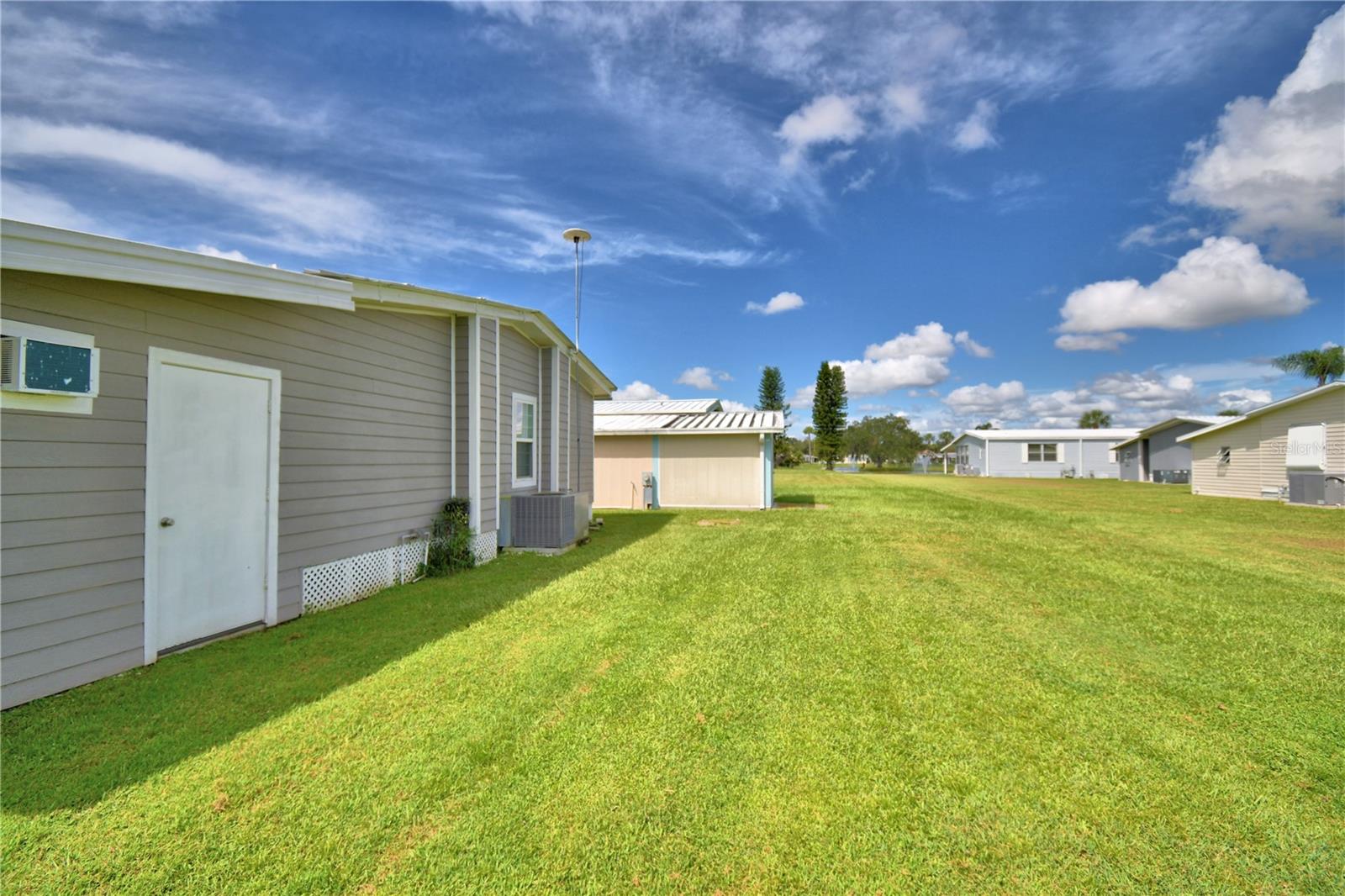 Image 41 of 43 For 117 Lake Hazel Drive Drive
