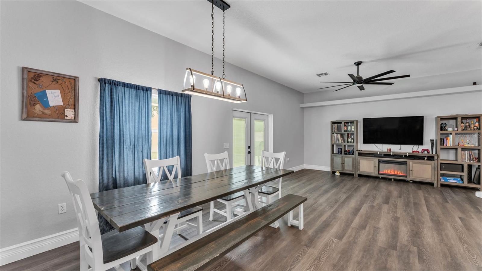 Image 12 of 39 For 7870 Ashford Drive