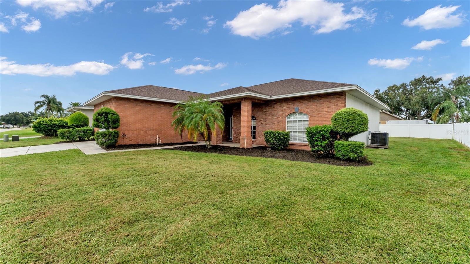 Image 2 of 39 For 7870 Ashford Drive