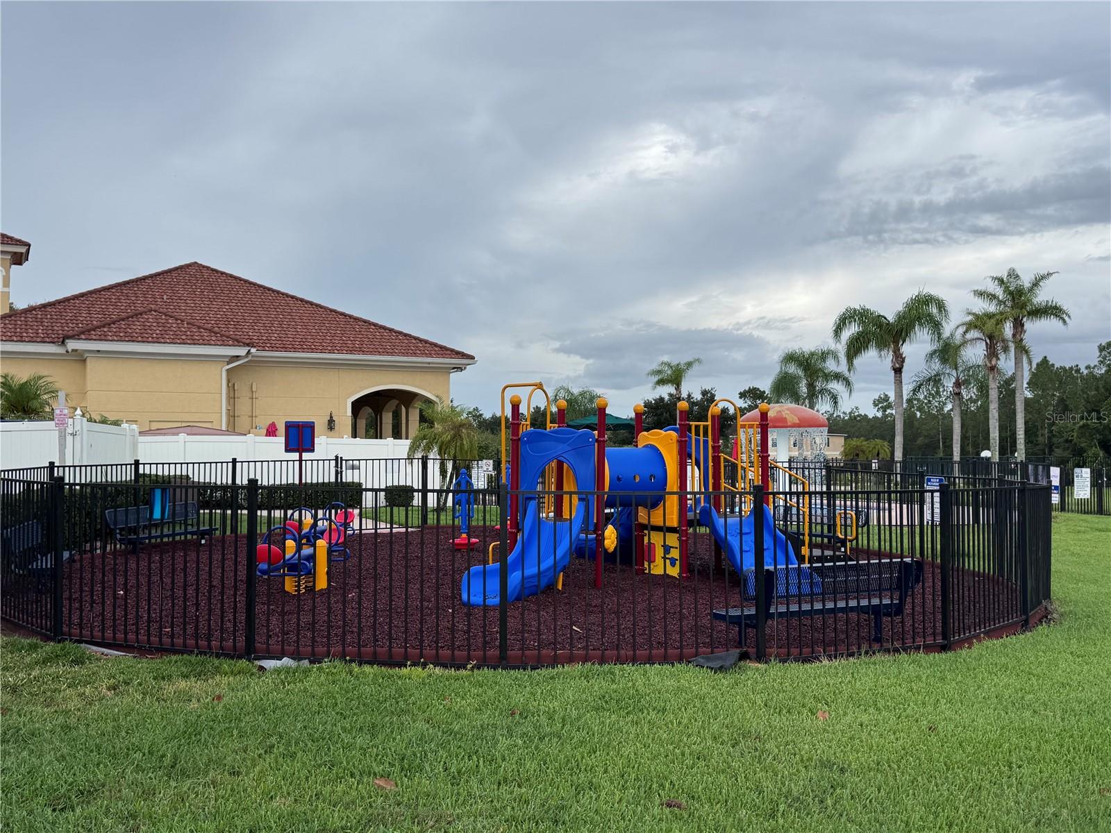 Image 17 of 21 For 922 Centaury Drive