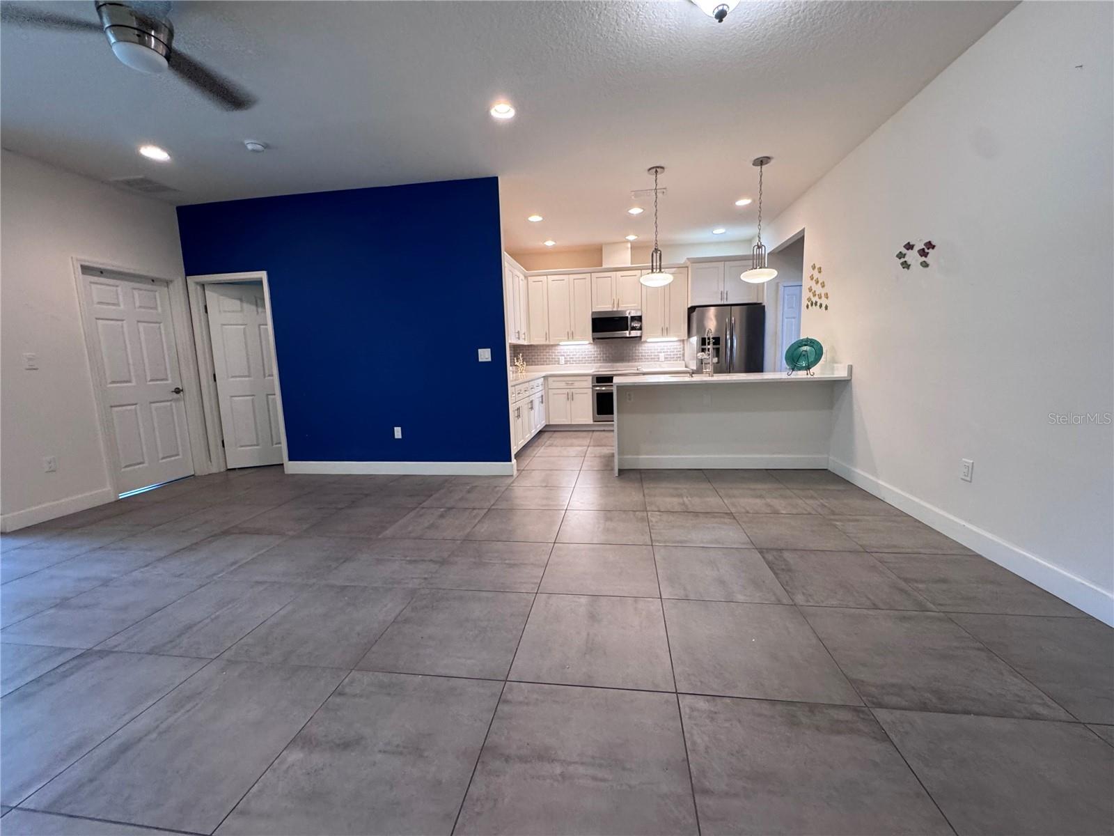 Image 3 of 21 For 922 Centaury Drive