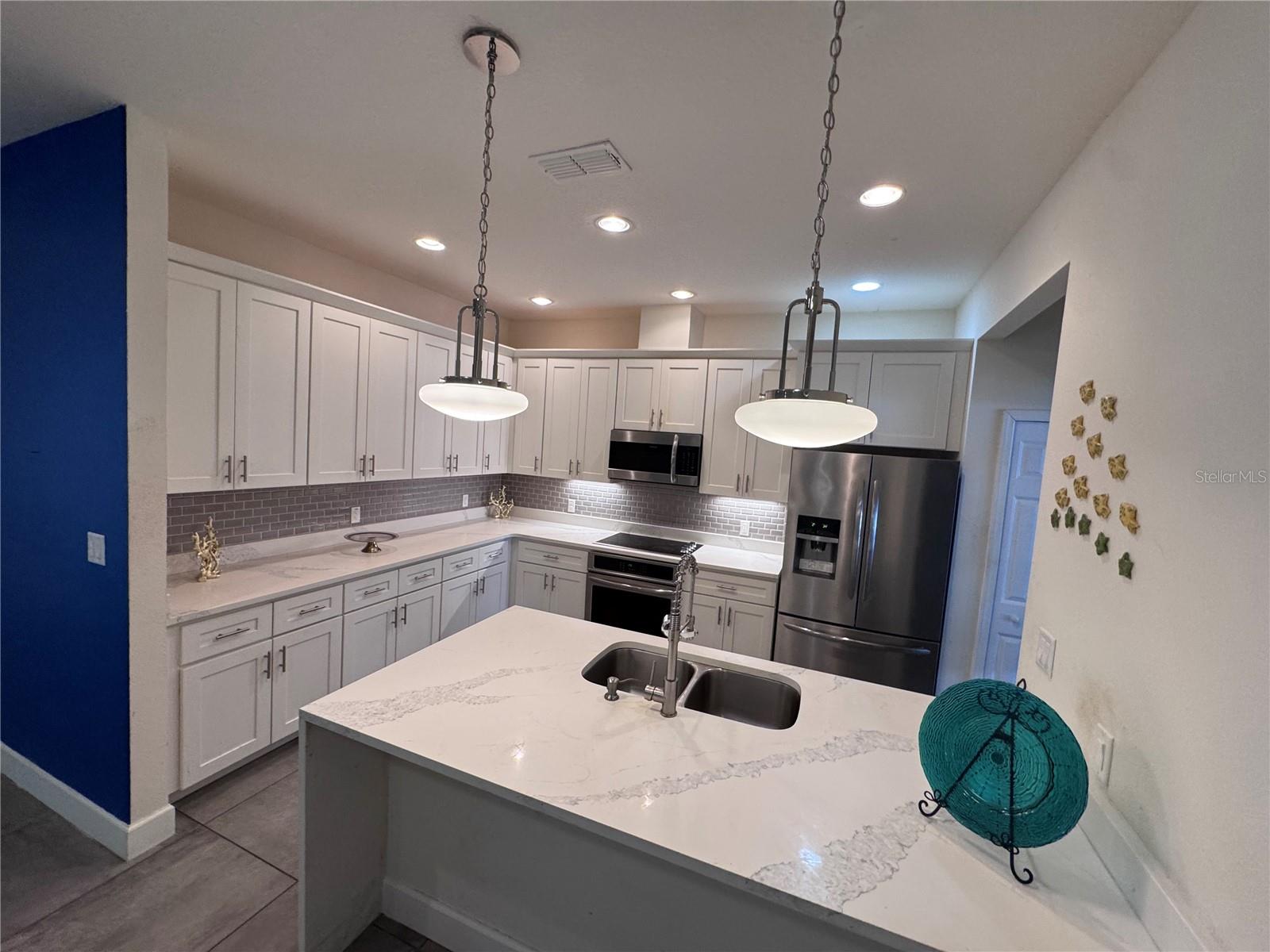 Image 5 of 21 For 922 Centaury Drive