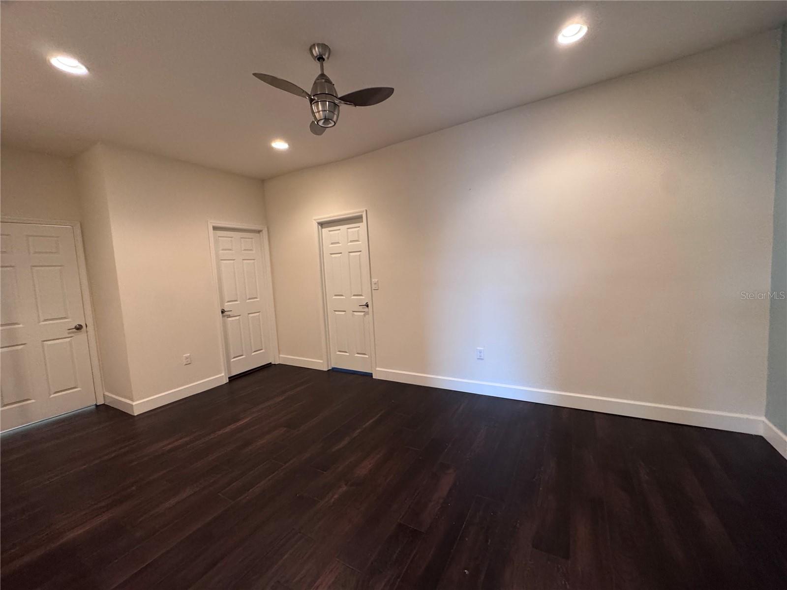 Image 8 of 21 For 922 Centaury Drive