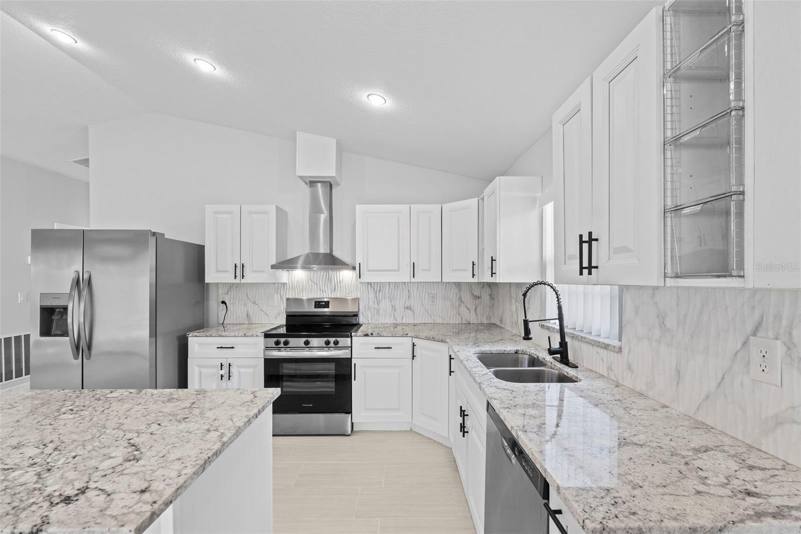 Image 20 of 59 For 319 Avenue A