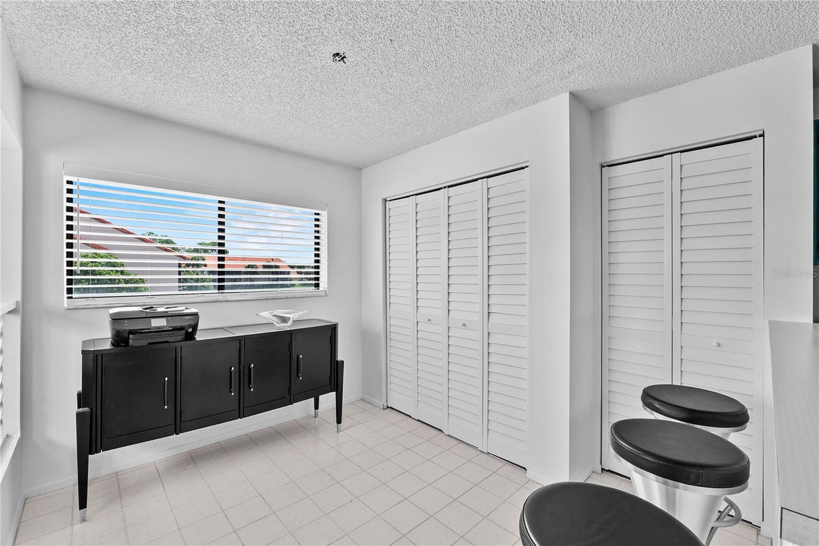 Image 22 of 57 For 715 Magnolia Place