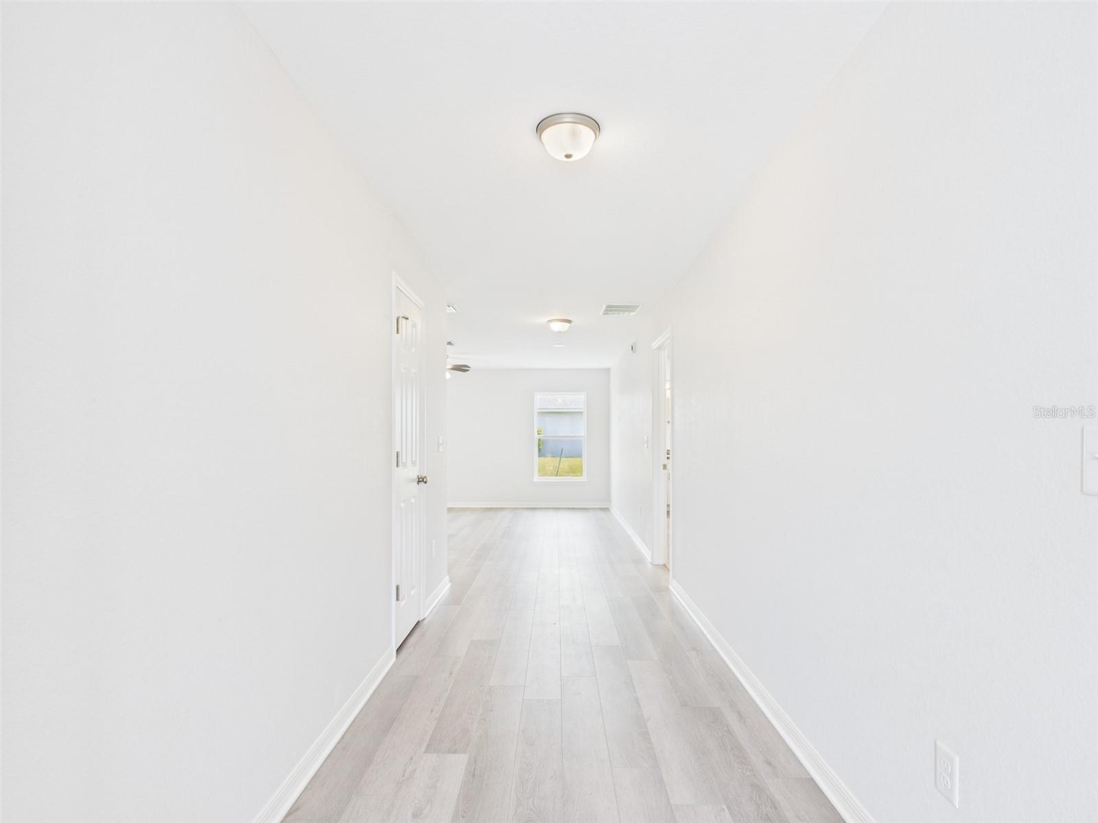 Image 17 of 57 For 816 13th Street W