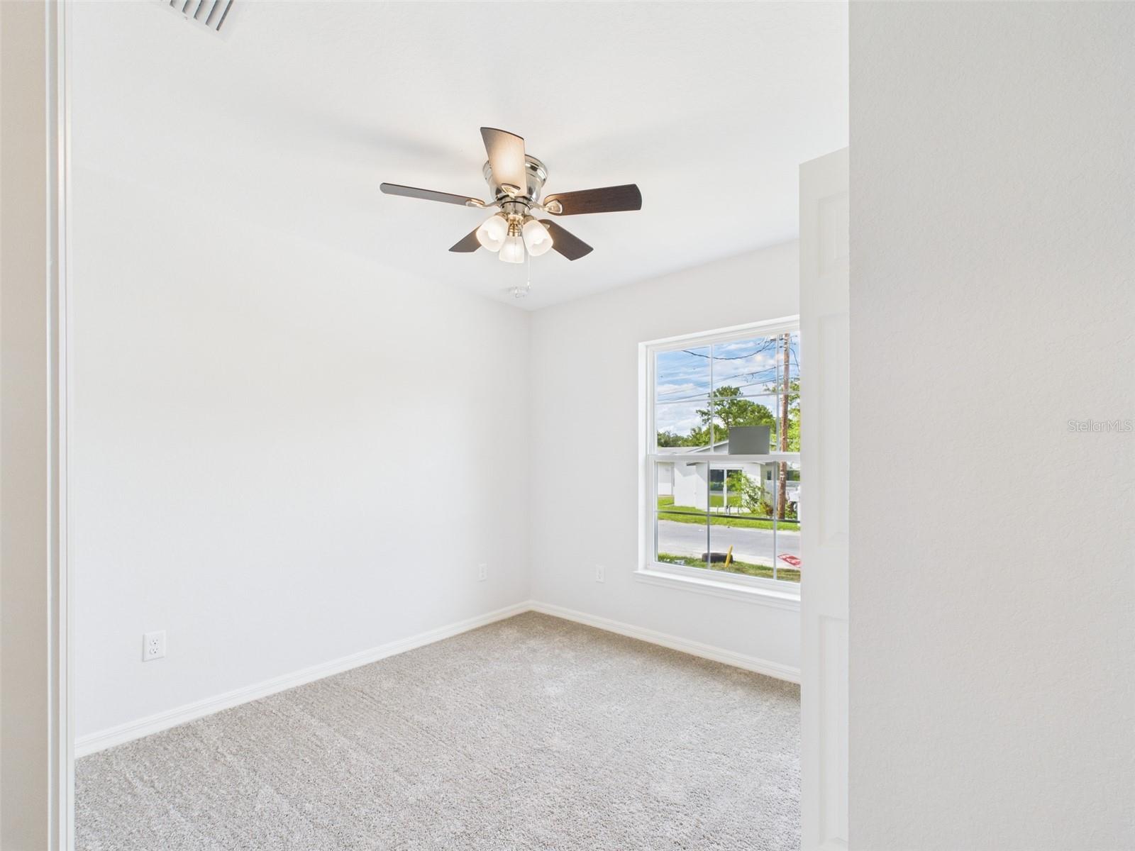 Image 21 of 57 For 816 13th Street W