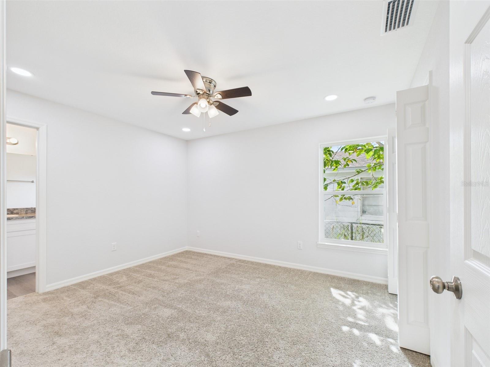Image 37 of 57 For 816 13th Street W