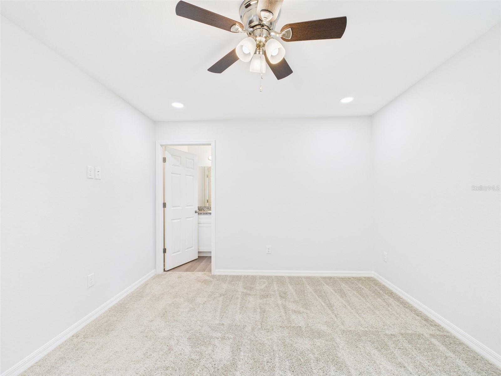 Image 38 of 57 For 816 13th Street W
