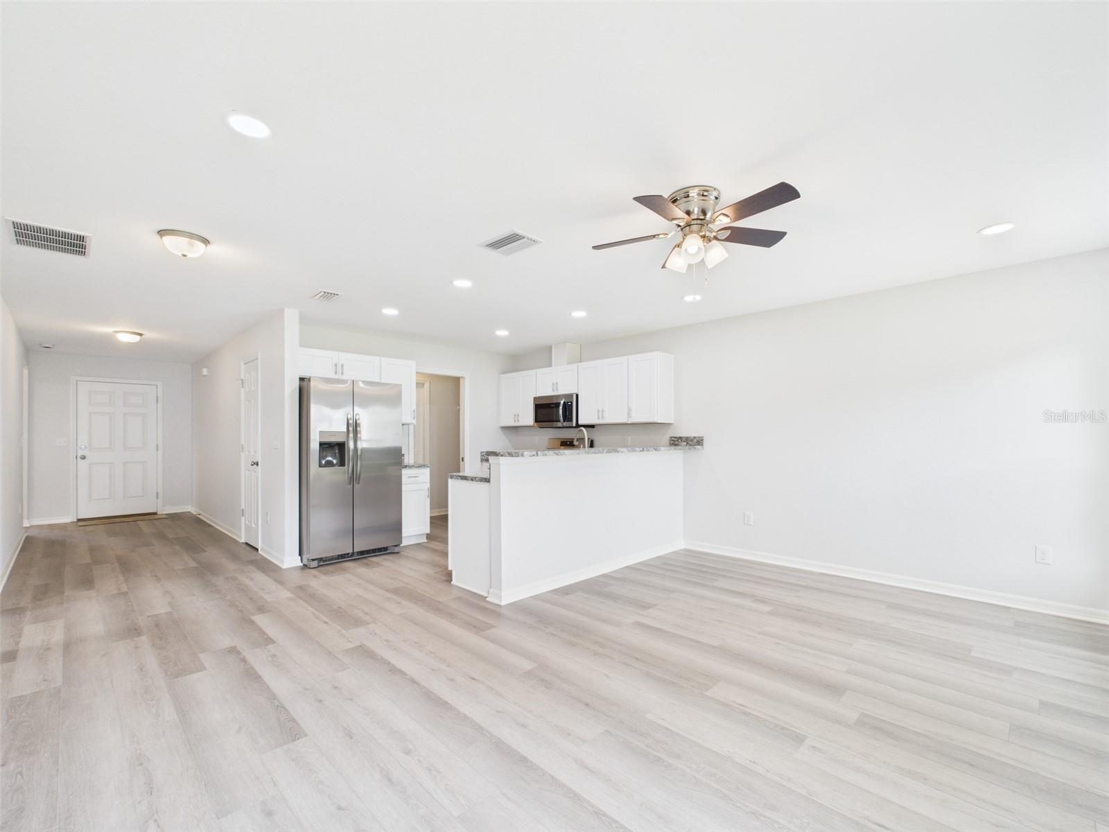 Image 4 of 57 For 816 13th Street W