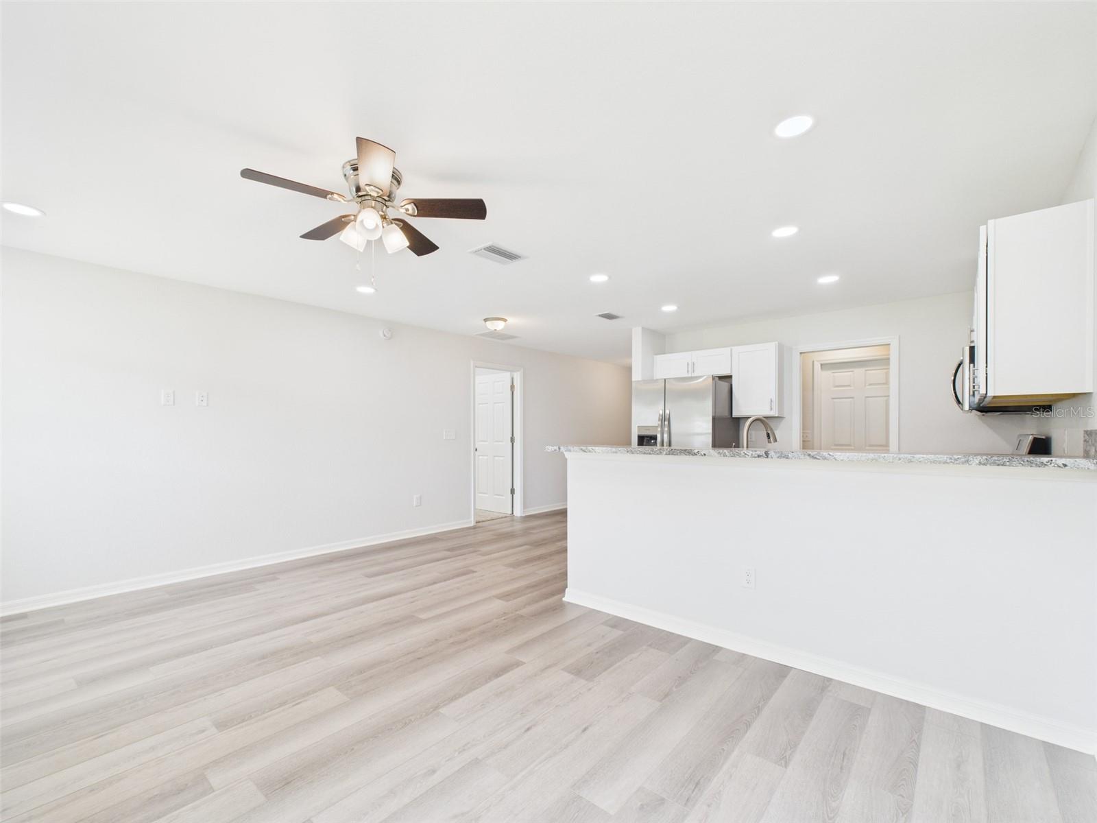 Image 5 of 57 For 816 13th Street W