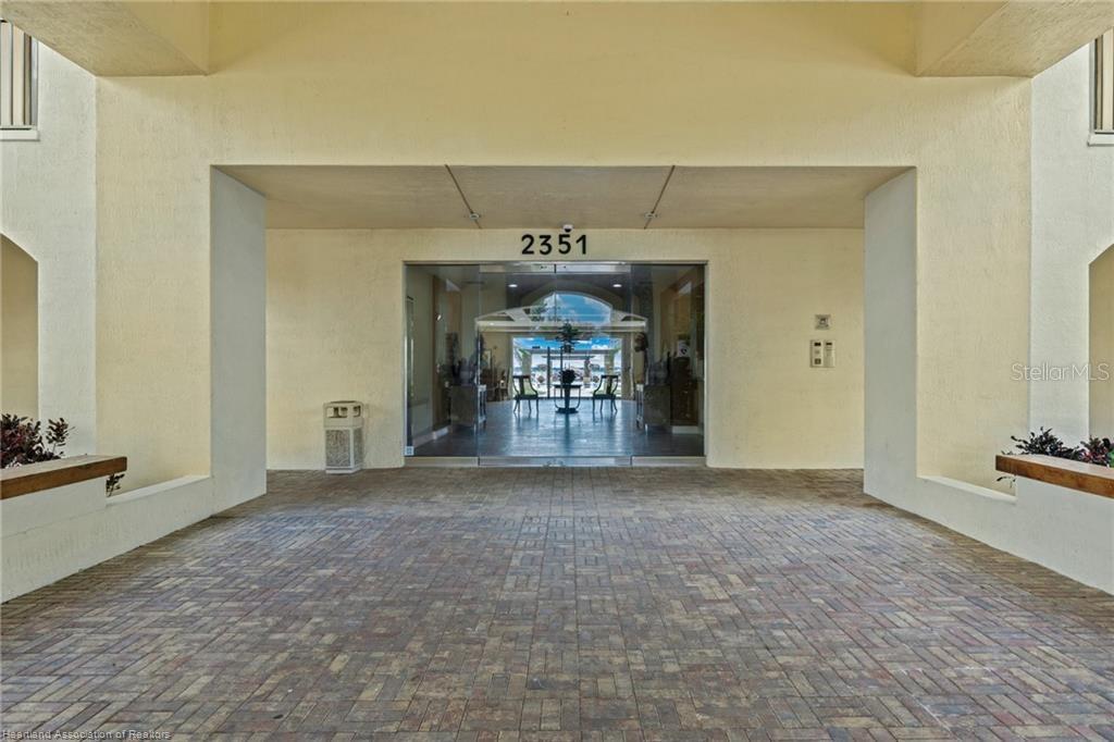 Image 42 of 49 For 2351 Lakeview Drive 115