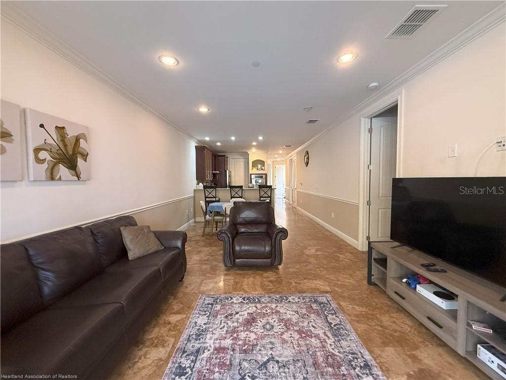 Image 5 of 49 For 2351 Lakeview Drive 115