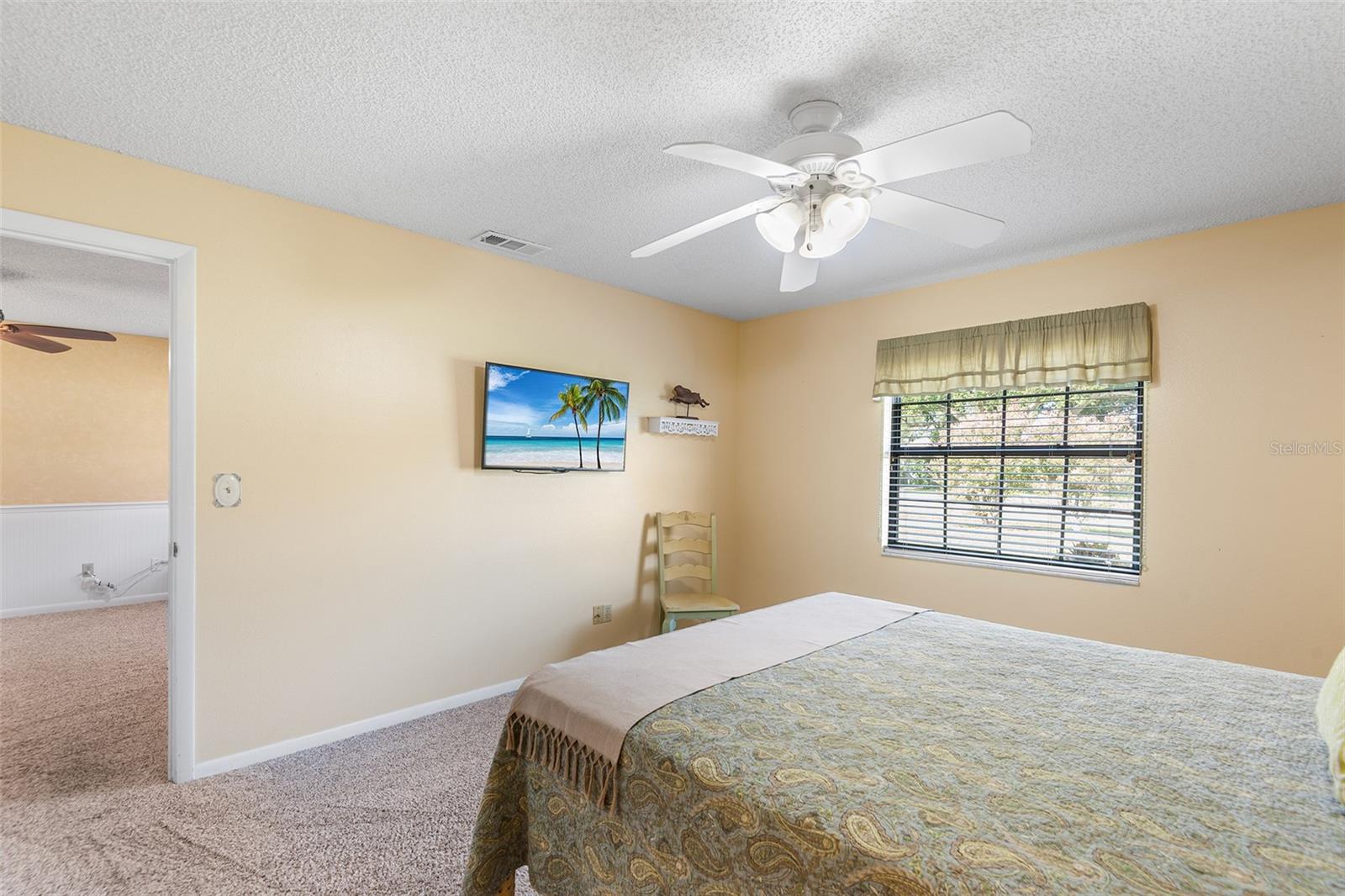 Image 15 of 28 For 2488 Hartridge Point Dr W