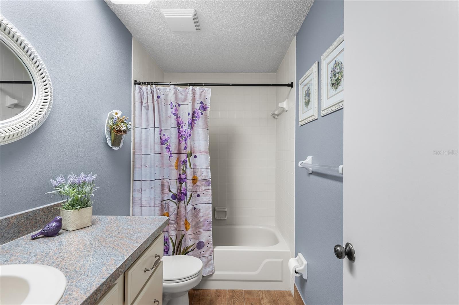 Image 20 of 28 For 2488 Hartridge Point Dr W