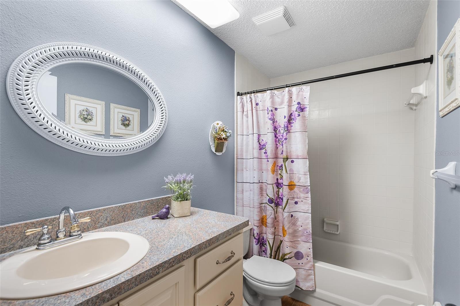 Image 21 of 28 For 2488 Hartridge Point Dr W