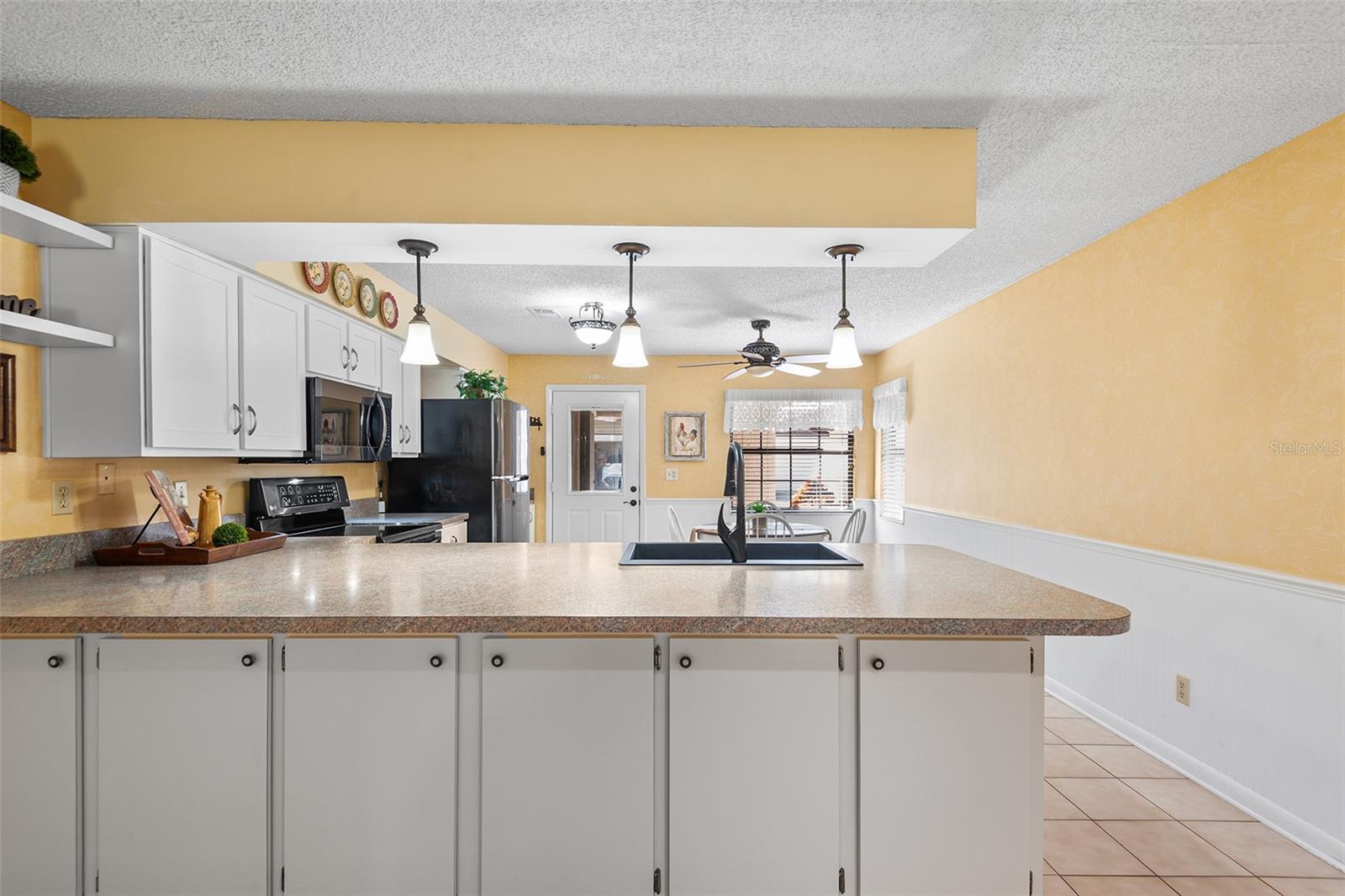 Image 9 of 28 For 2488 Hartridge Point Dr W
