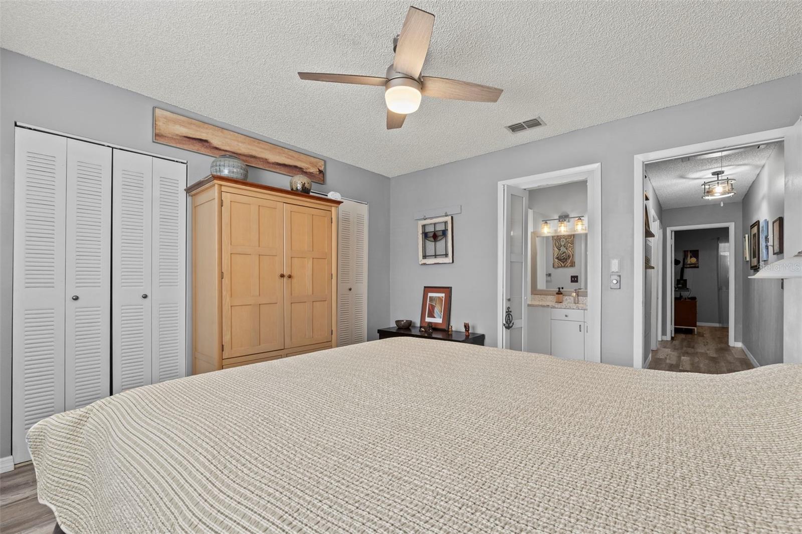 Image 17 of 50 For 249 Winter Ridge Boulevard