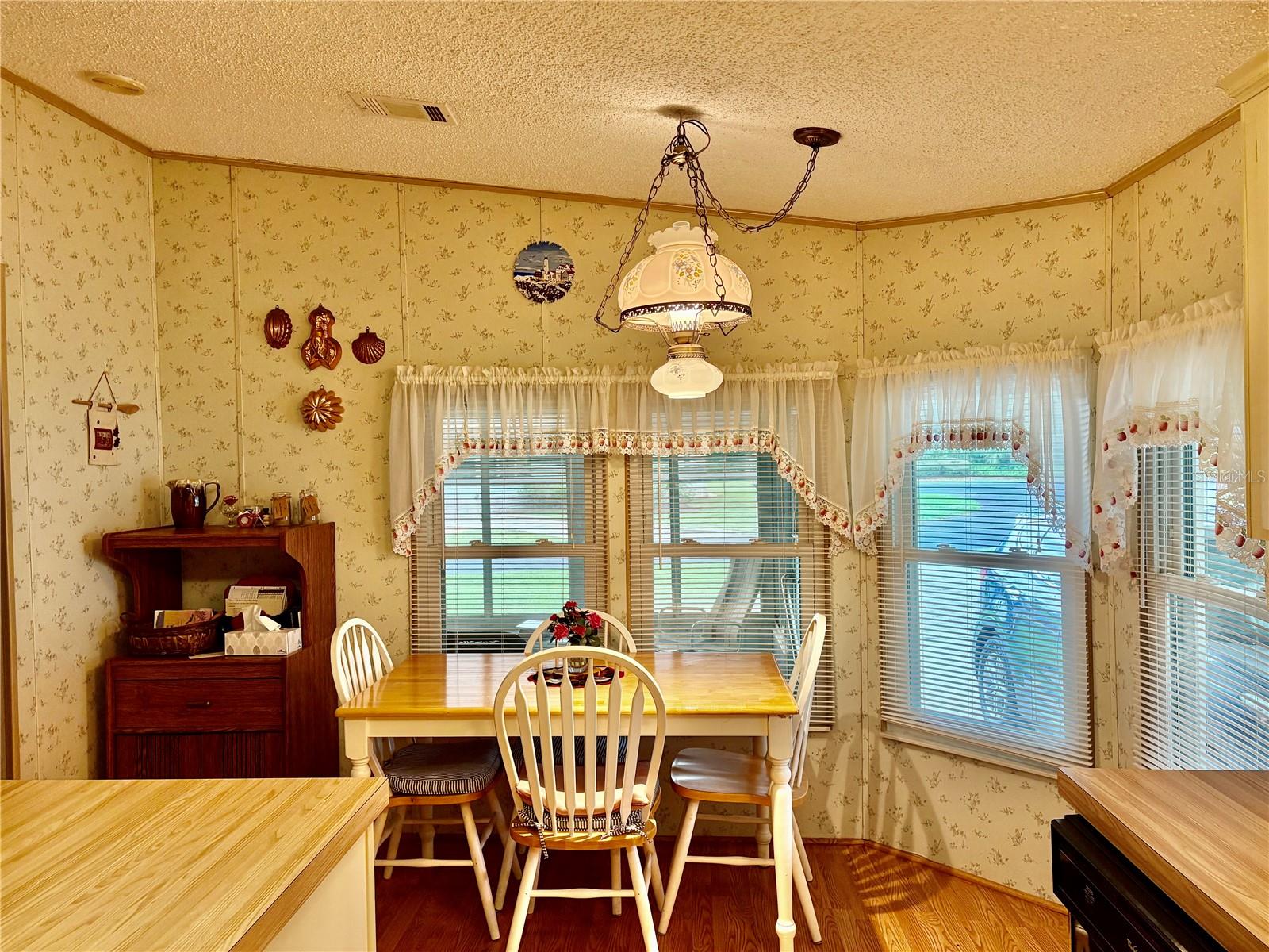 Image 10 of 45 For 6001 Grand Oaks Drive Se