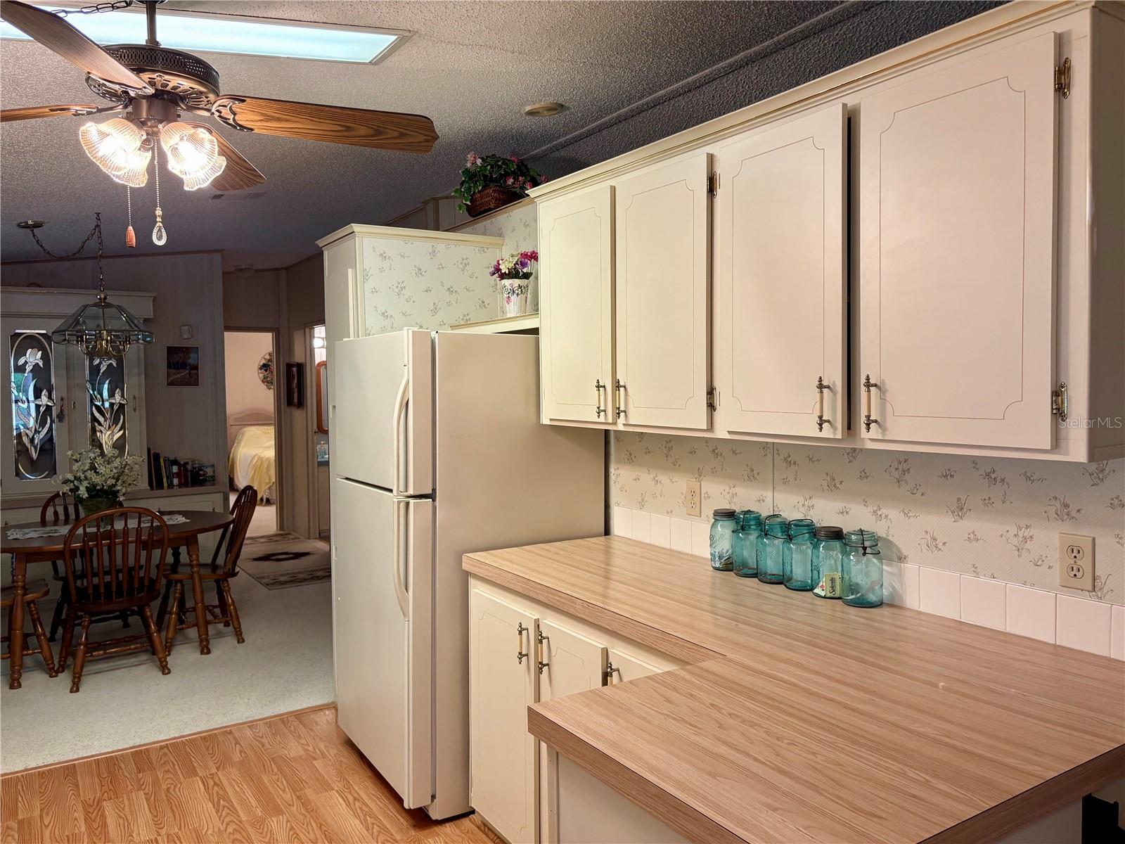 Image 8 of 45 For 6001 Grand Oaks Drive Se