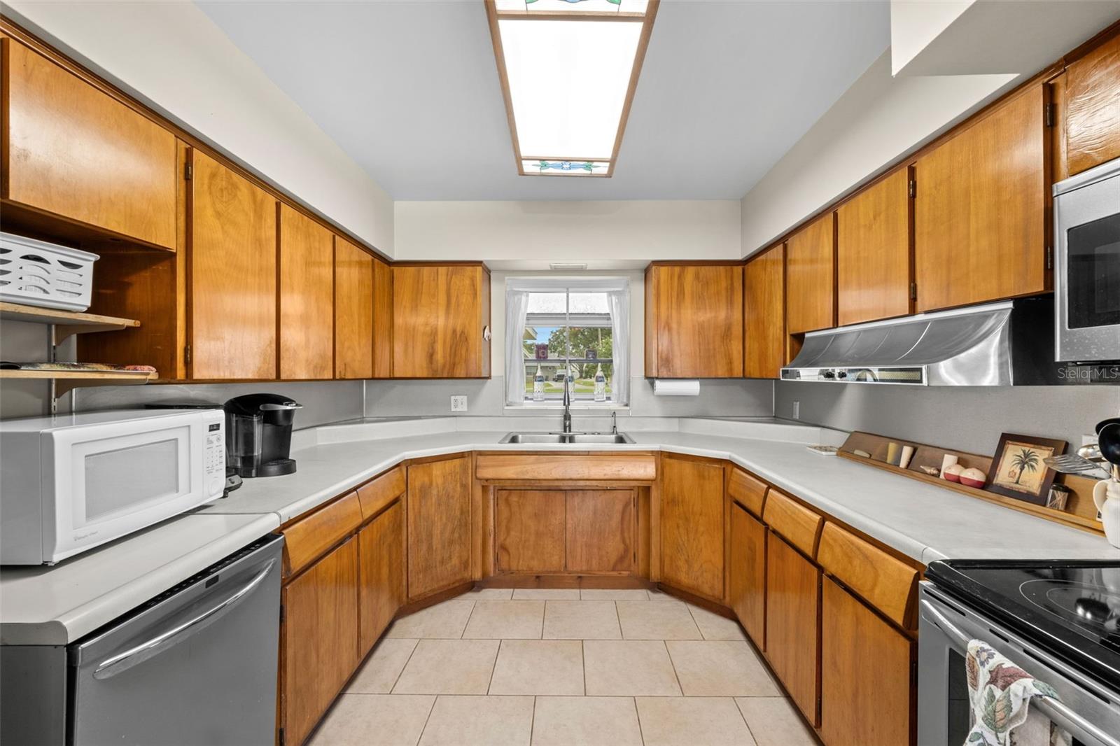 Image 11 of 53 For 308 Manatee Drive