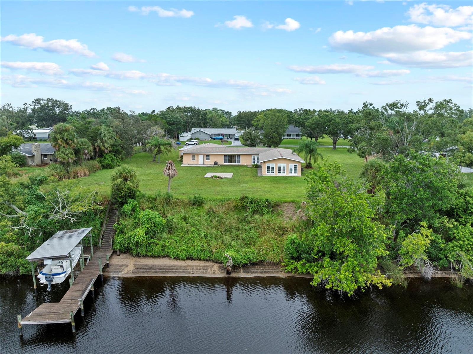 Image 3 of 53 For 308 Manatee Drive