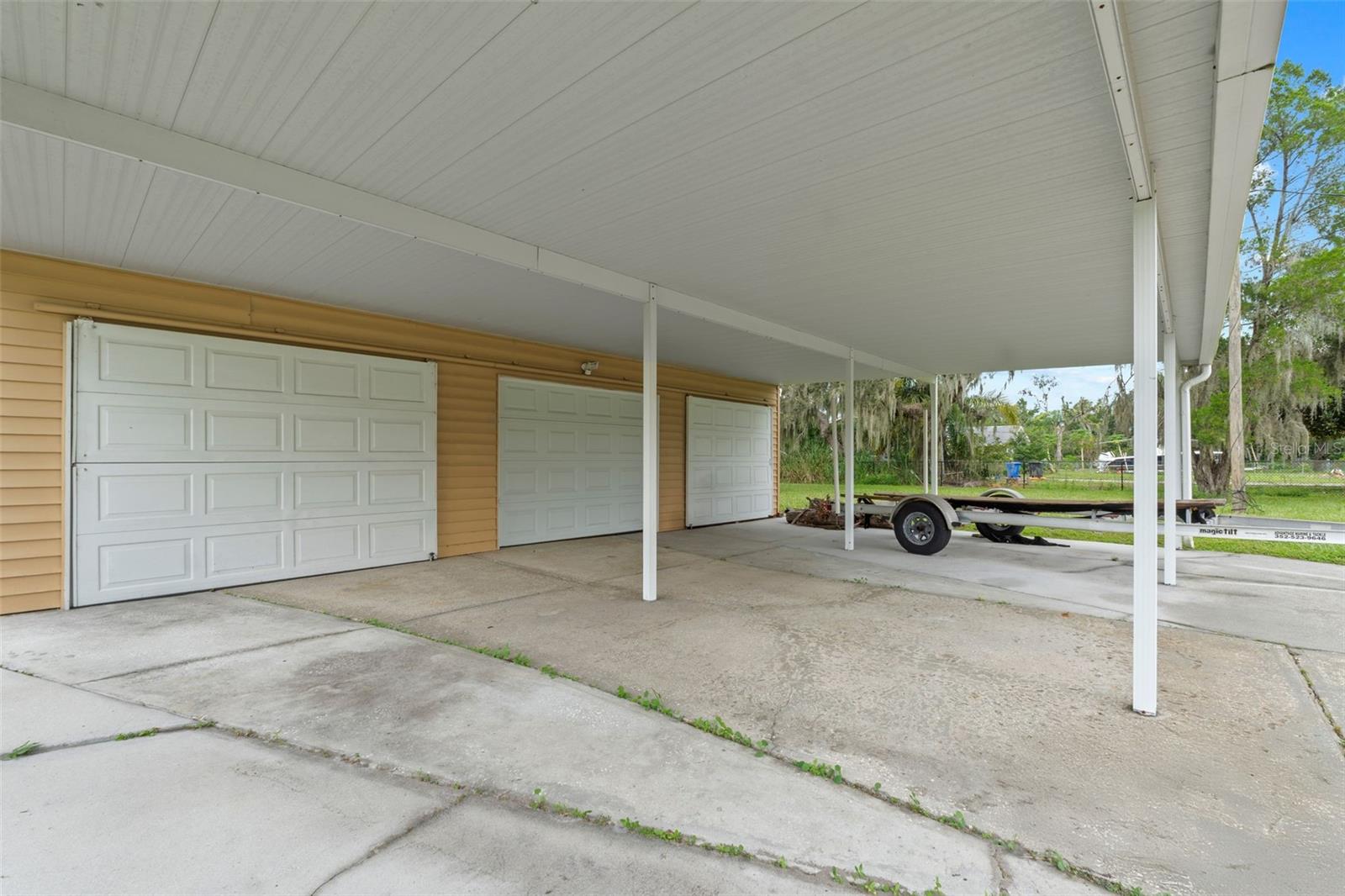 Image 40 of 53 For 308 Manatee Drive