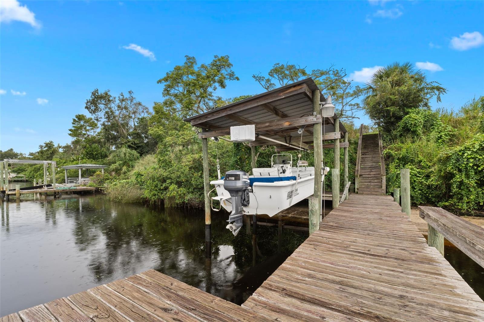 Image 42 of 53 For 308 Manatee Drive