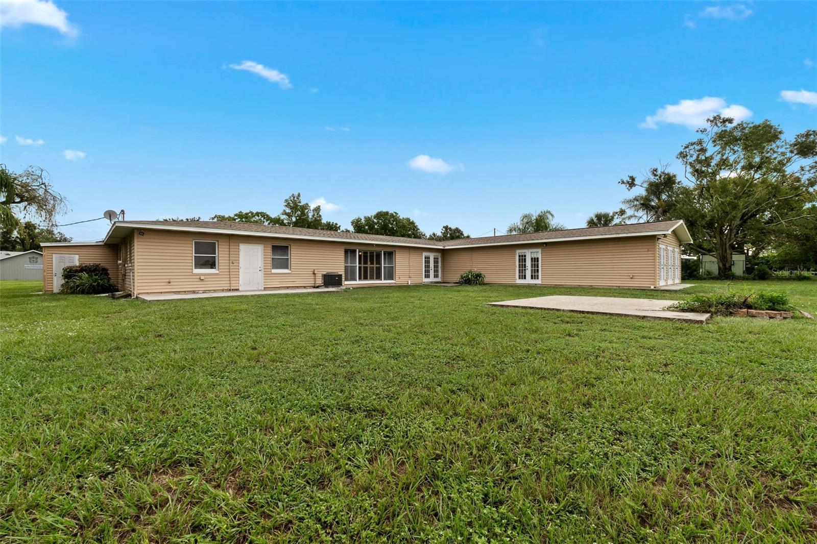 Image 43 of 53 For 308 Manatee Drive