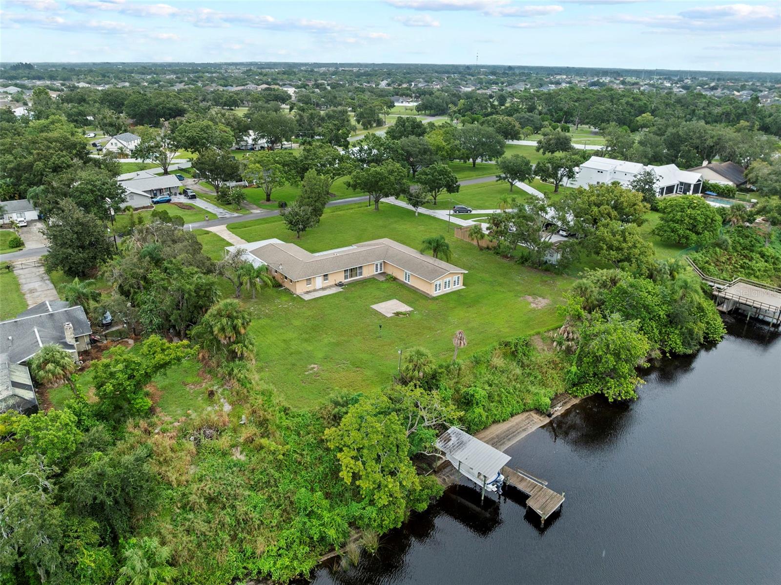 Image 48 of 53 For 308 Manatee Drive
