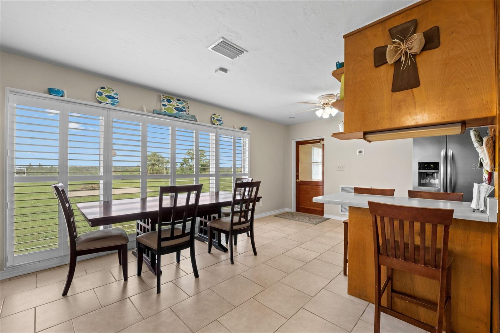 Image 8 of 53 For 308 Manatee Drive