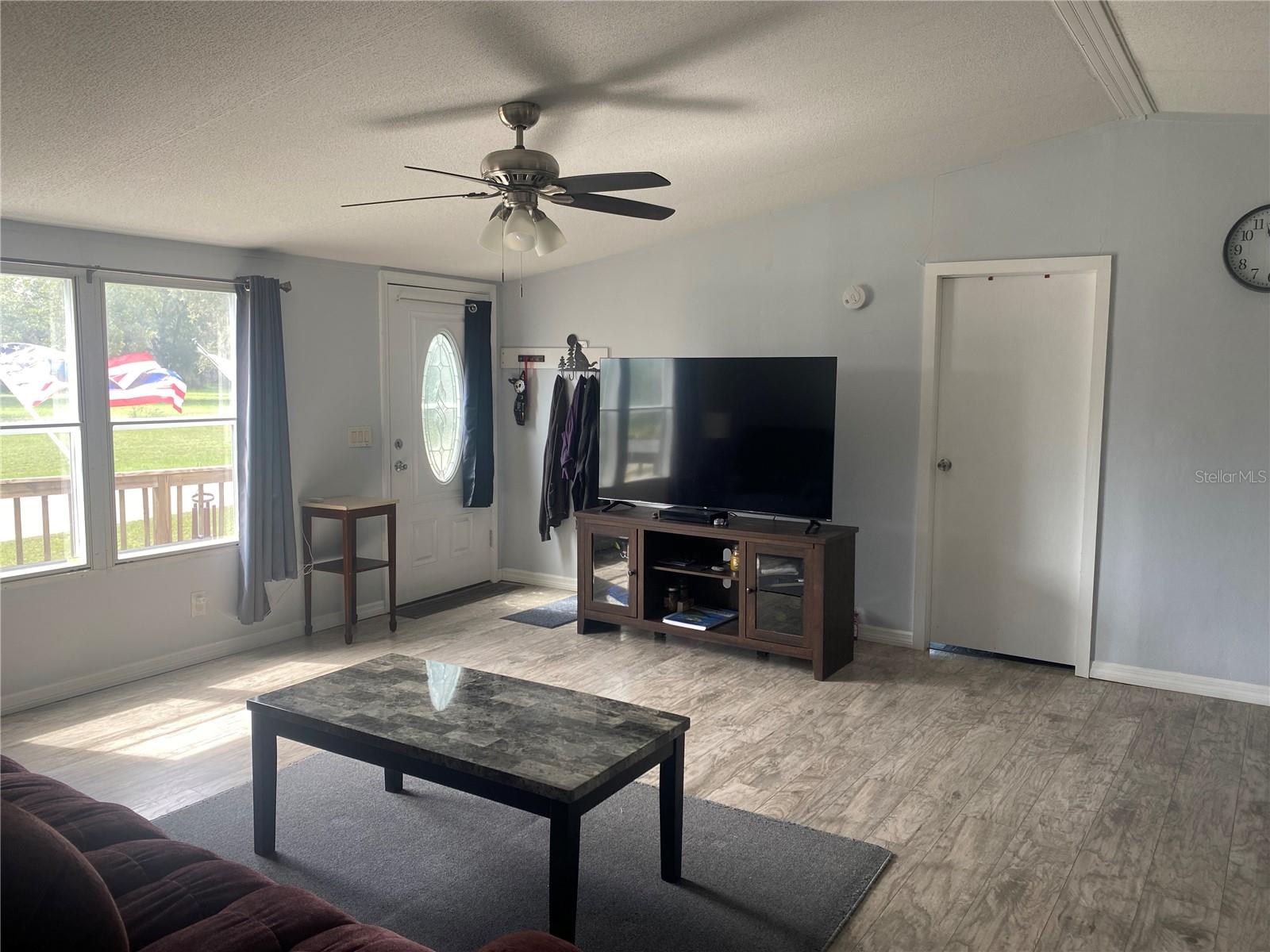 Image 4 of 43 For 3713 Shetland Drive
