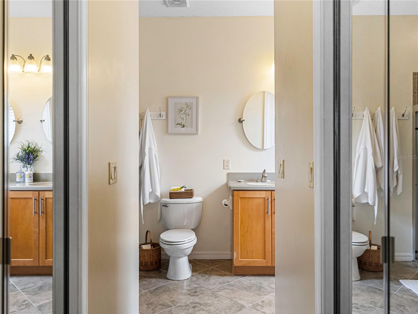 Image 20 of 76 For 4489 Strathmore Drive