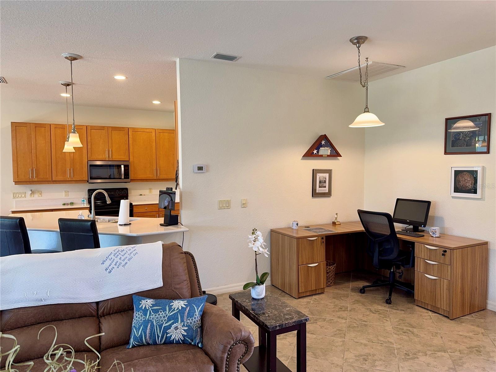 Image 4 of 76 For 4489 Strathmore Drive