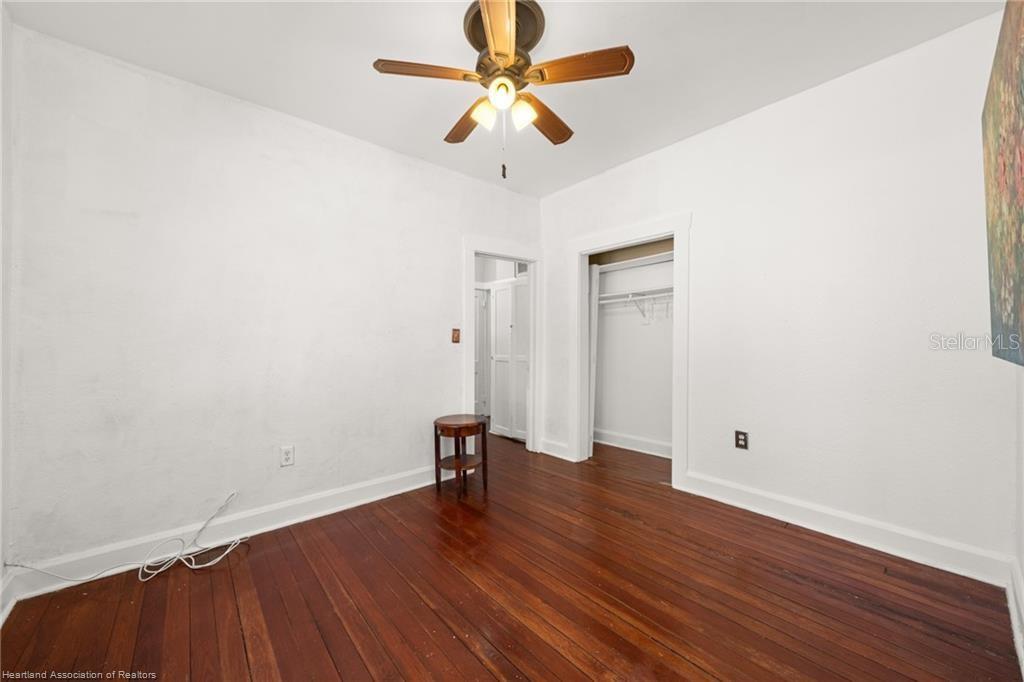Image 18 of 46 For 412 Rose Avenue