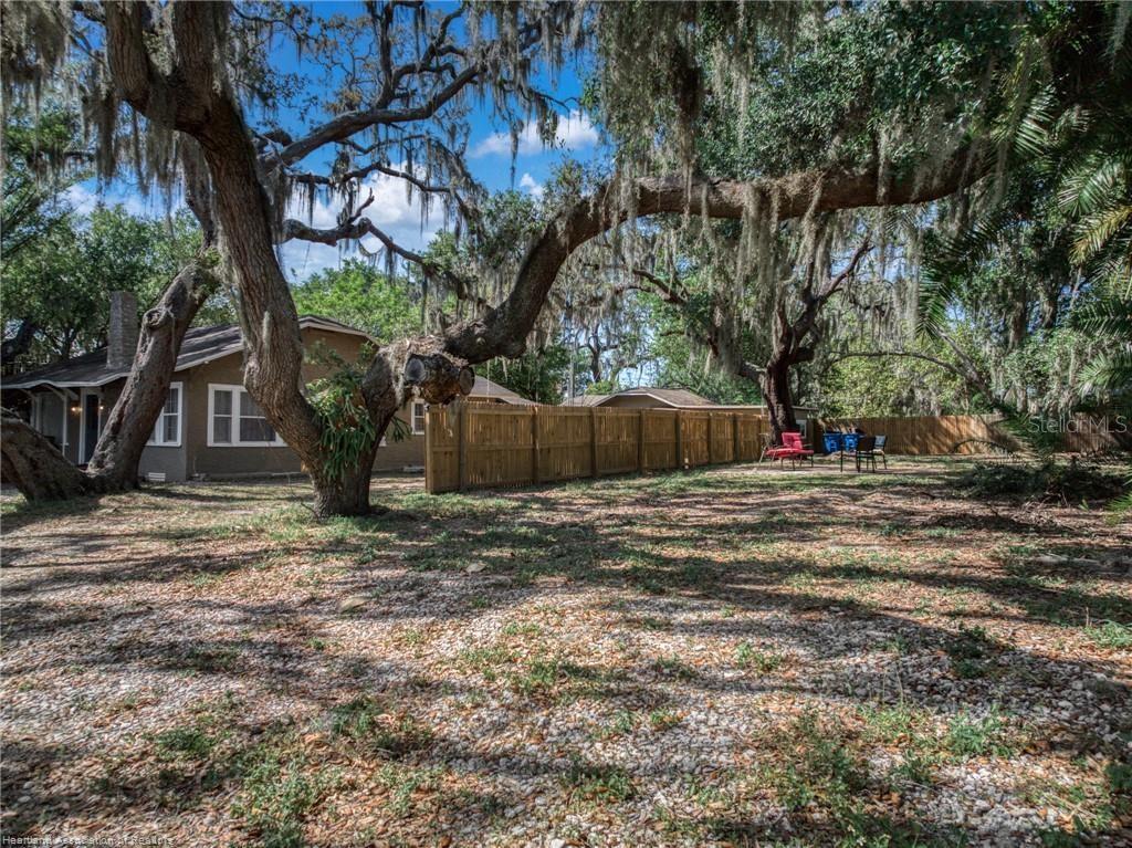 Image 41 of 46 For 412 Rose Avenue
