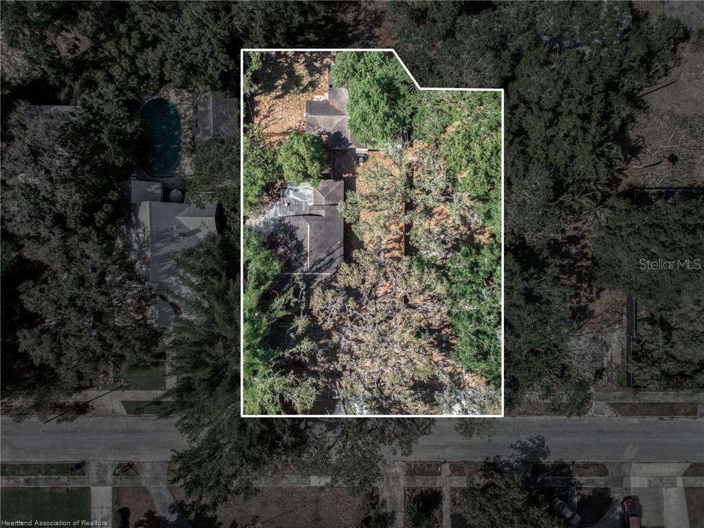 Image 42 of 46 For 412 Rose Avenue