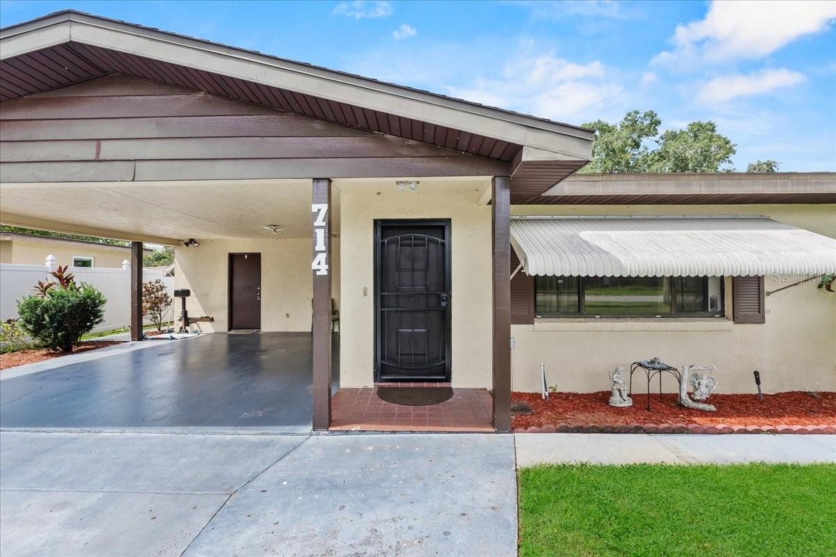 Image 2 of 49 For 714 Great Barford Street