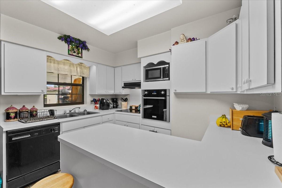 Image 28 of 49 For 714 Great Barford Street