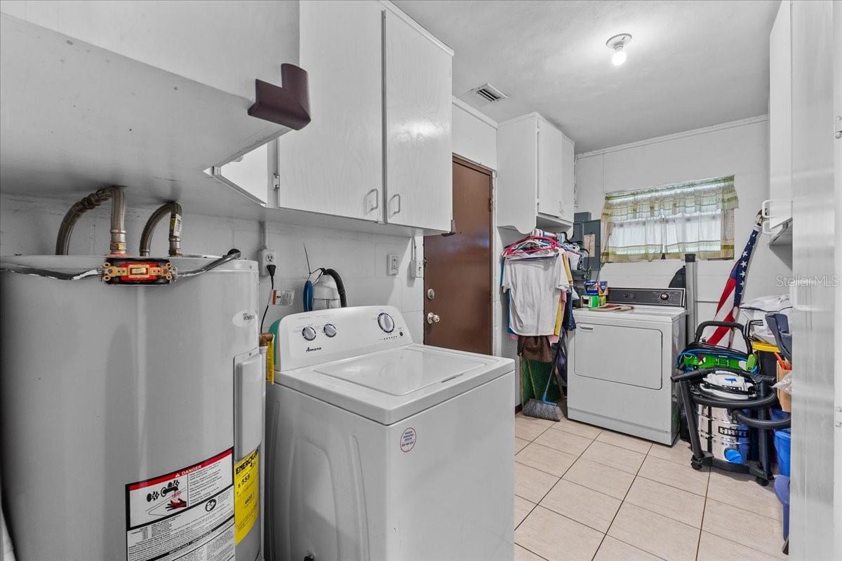 Image 45 of 49 For 714 Great Barford Street