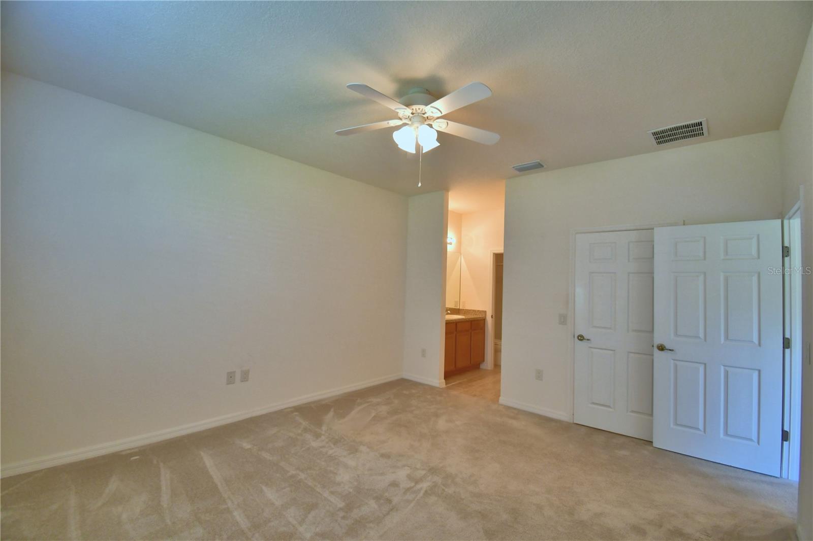 Image 16 of 68 For 1613 Linz Ct