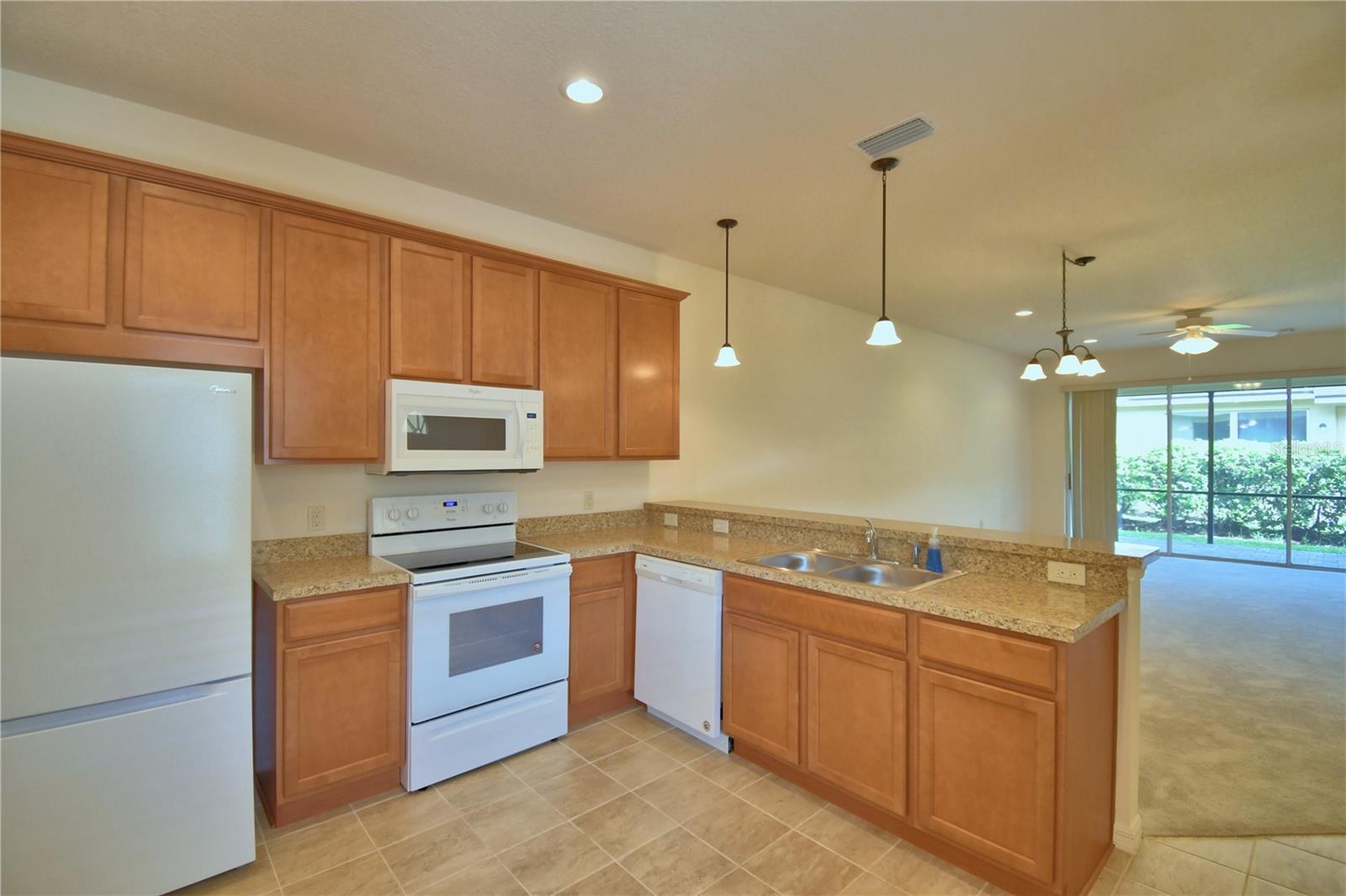 Image 4 of 68 For 1613 Linz Ct