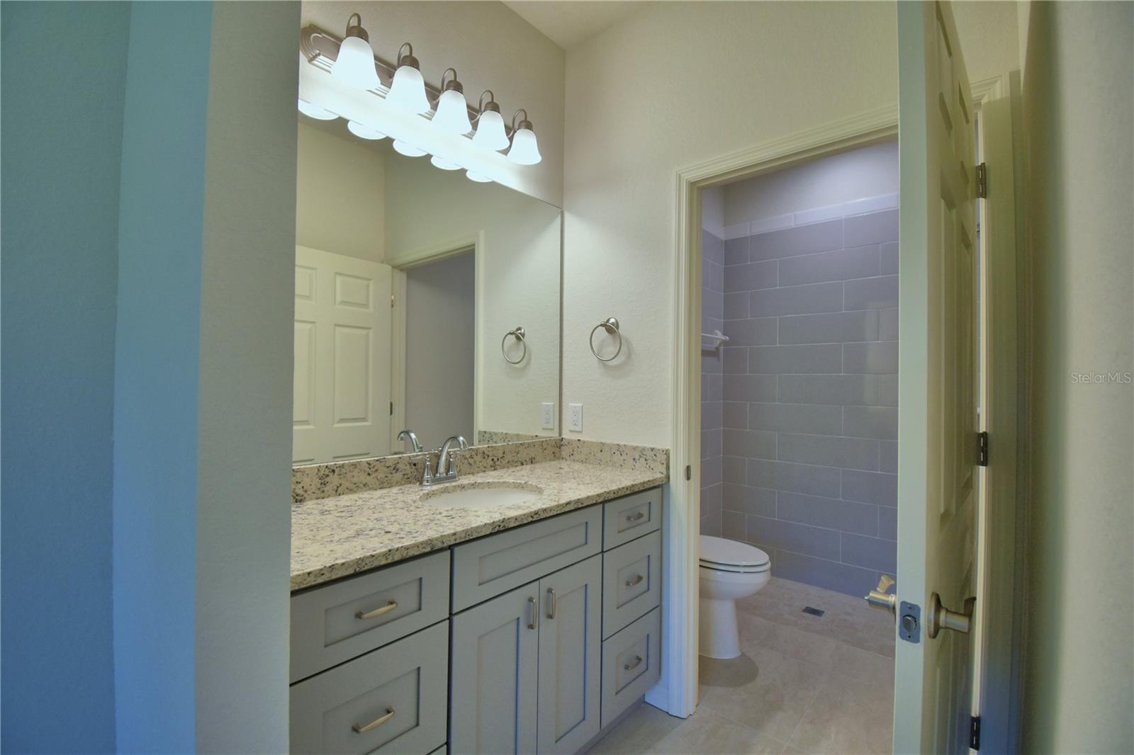 Image 15 of 75 For 1709 Linz Ct