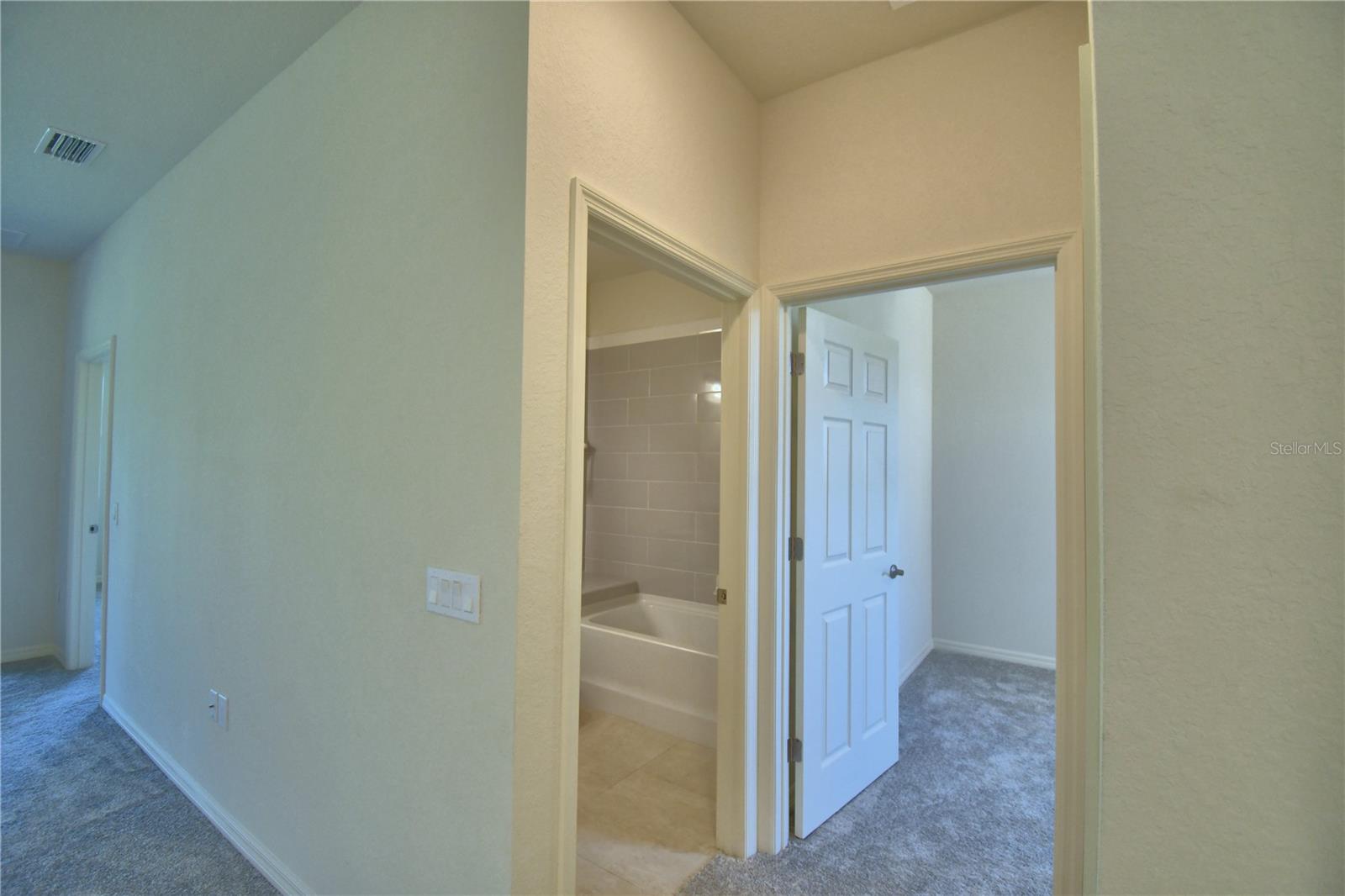 Image 20 of 75 For 1709 Linz Ct