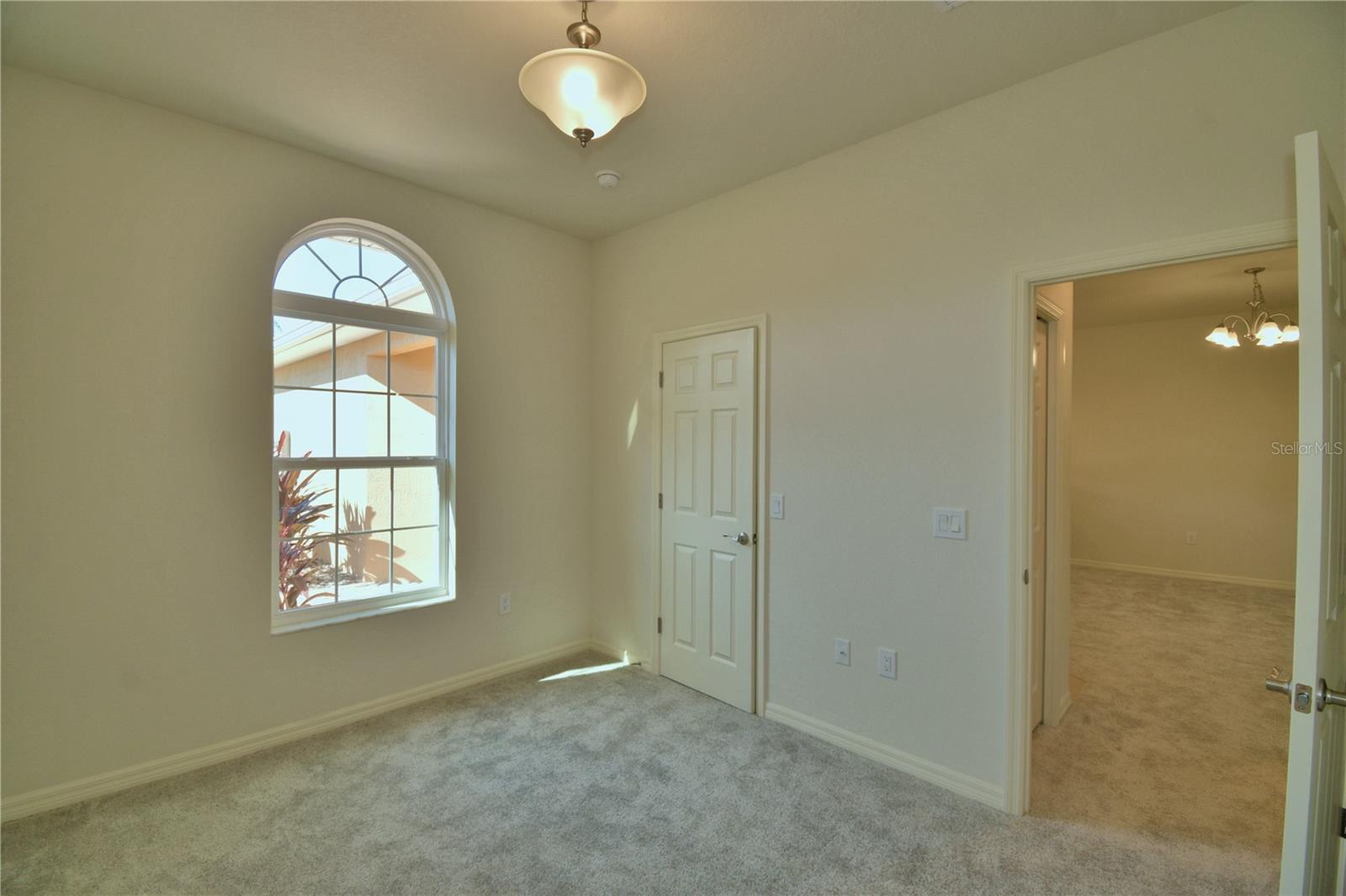 Image 21 of 75 For 1709 Linz Ct