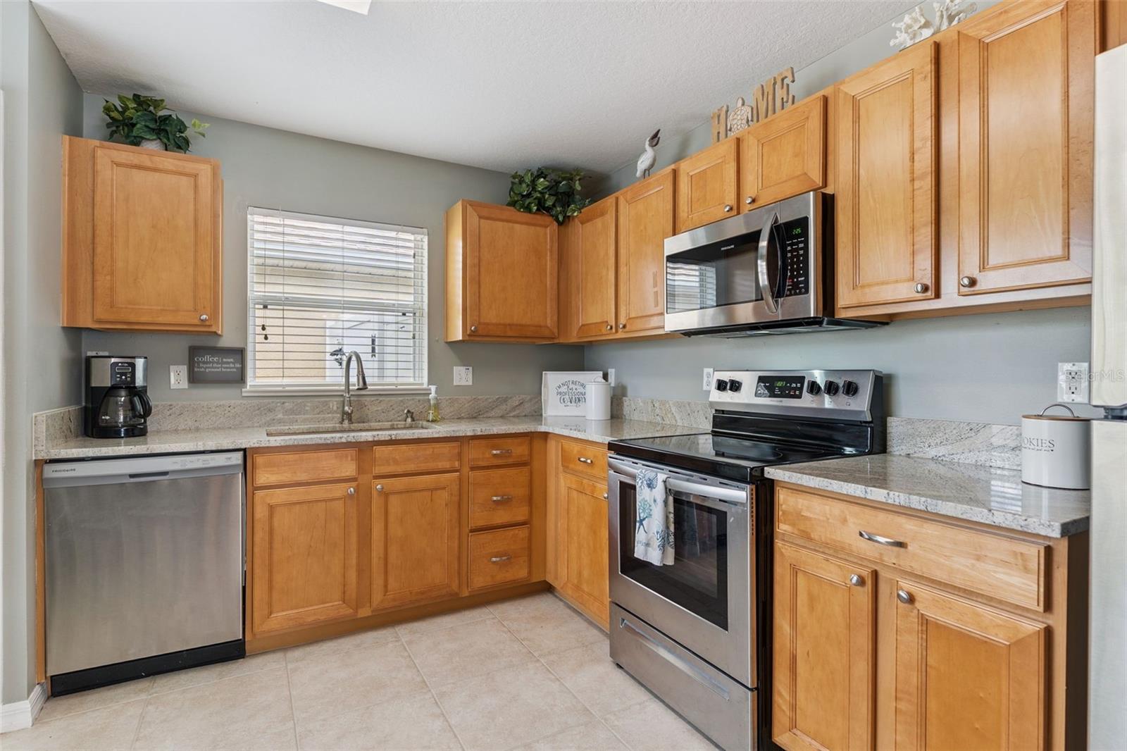 Image 9 of 45 For 3425 Grenville Drive