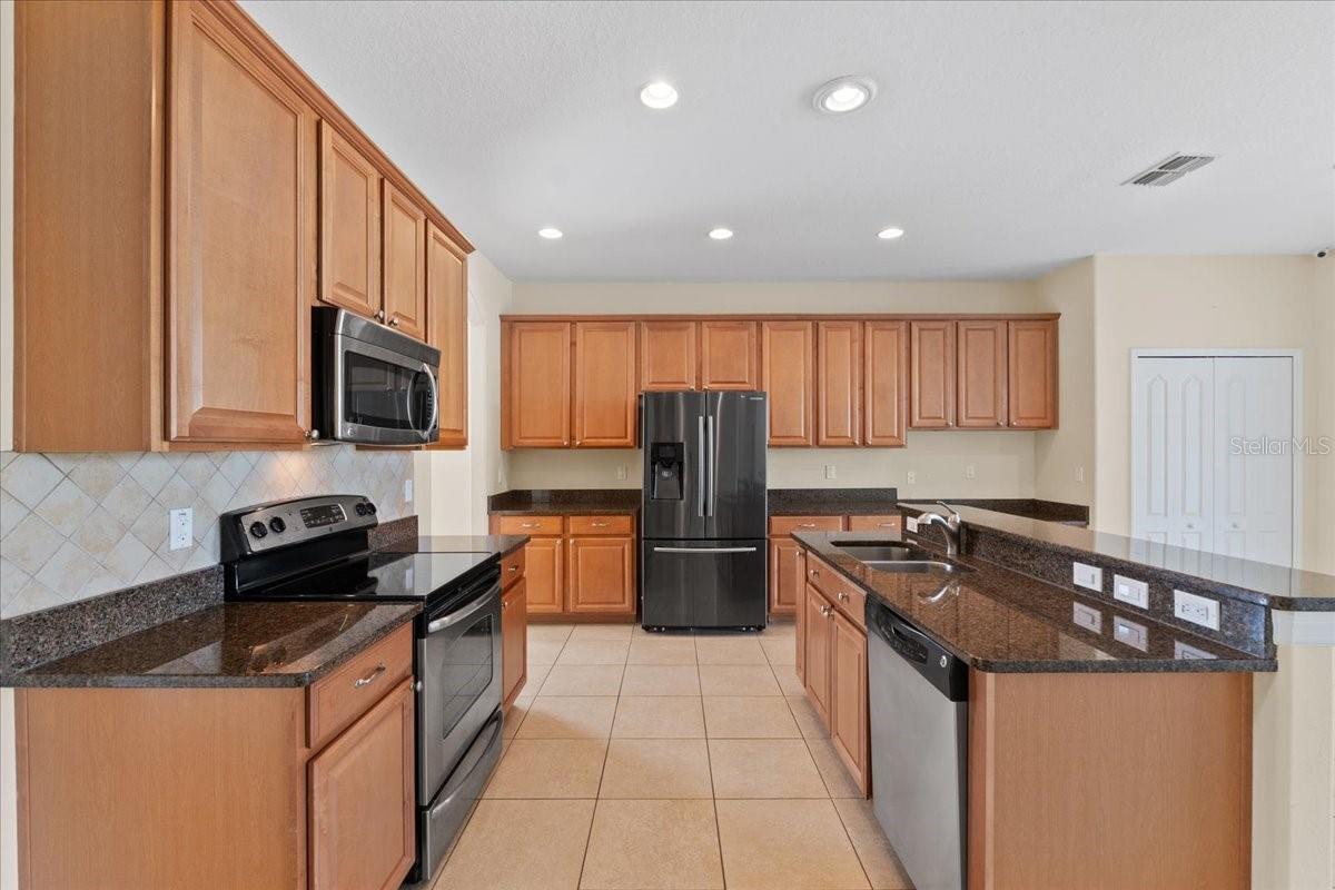 Image 12 of 56 For 636 Brookeshire Drive
