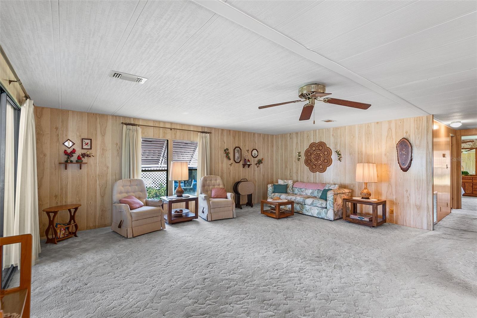 Image 11 of 46 For 128 Lake Hazel Drive