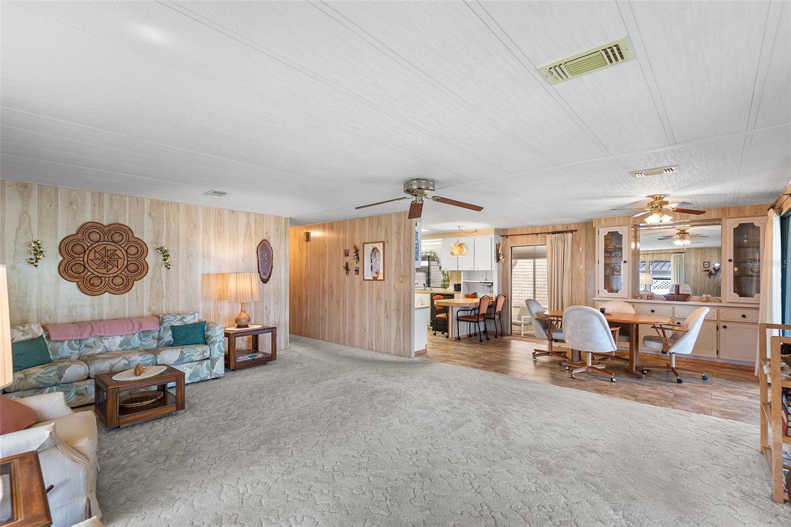 Image 15 of 46 For 128 Lake Hazel Drive