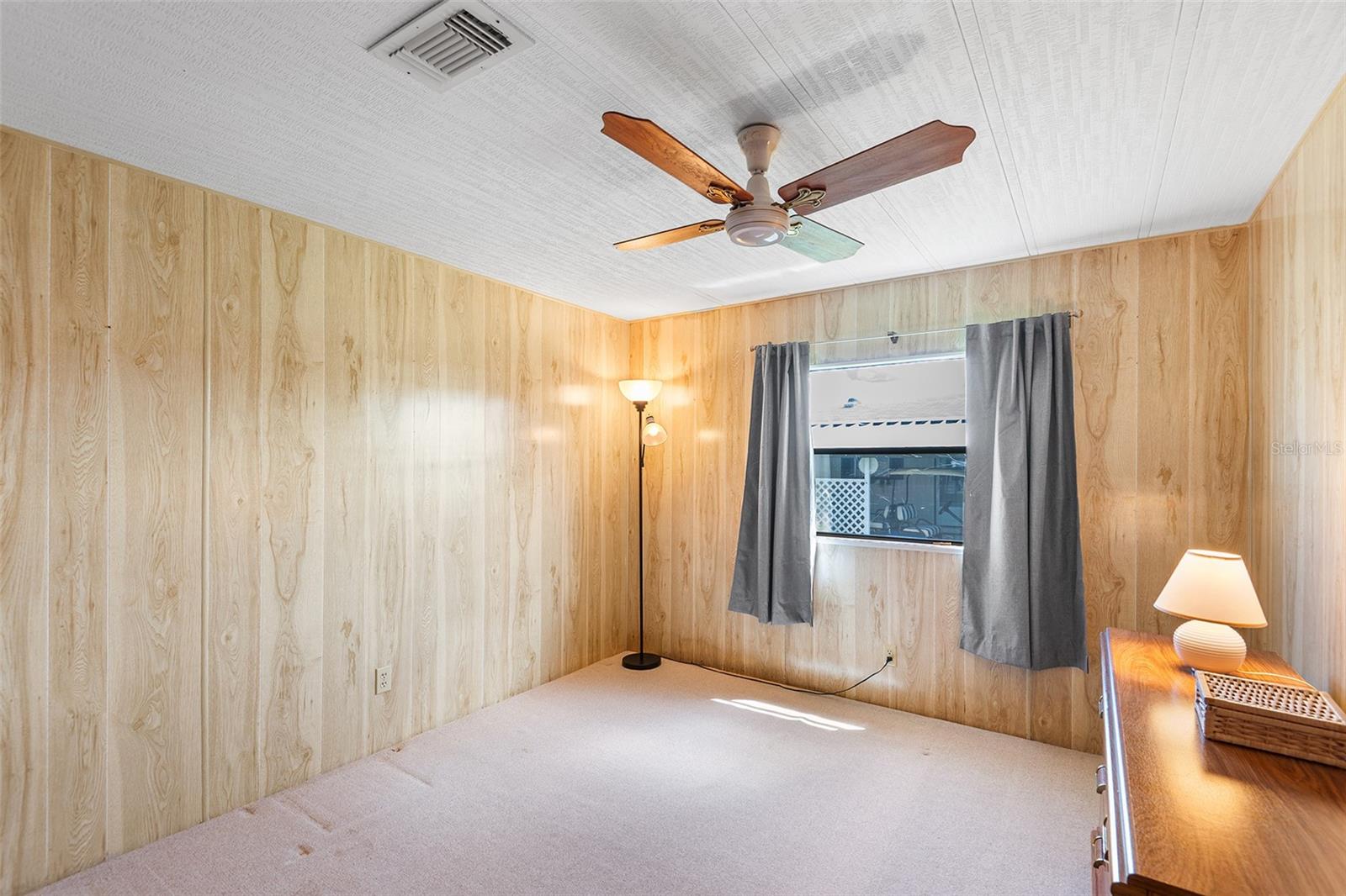 Image 30 of 46 For 128 Lake Hazel Drive
